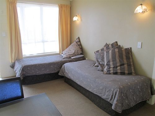 Shortland Court Motel Темза Екстер'єр фото